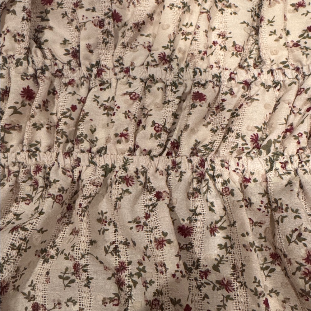 Doe & Rae Cream Floral Blouse - Picture 2 of 3